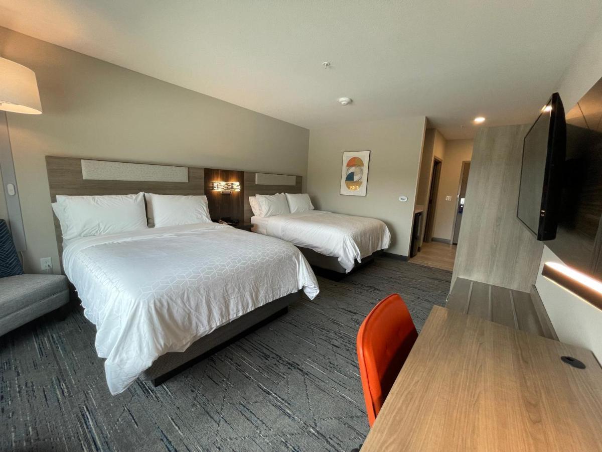 Holiday Inn Express & Suites - Ft. Smith - Airport By Ihg Fort Smith Exterior foto